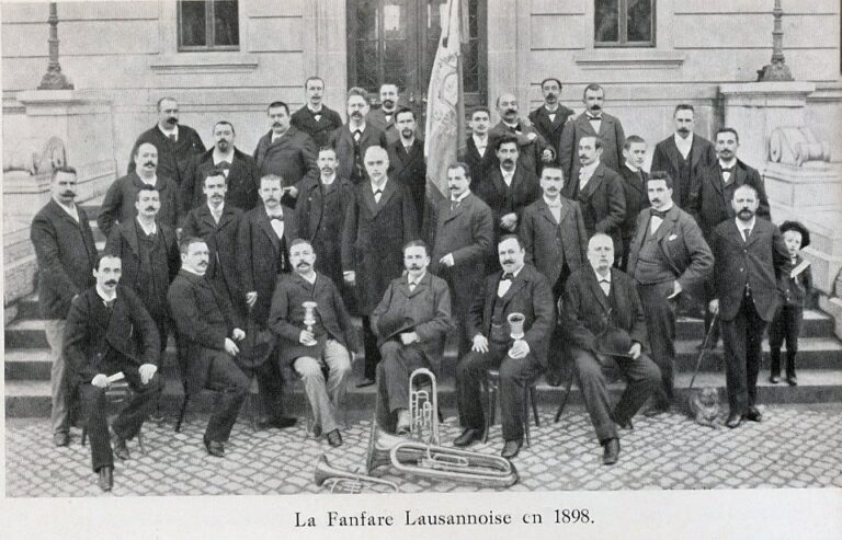 HL 1898